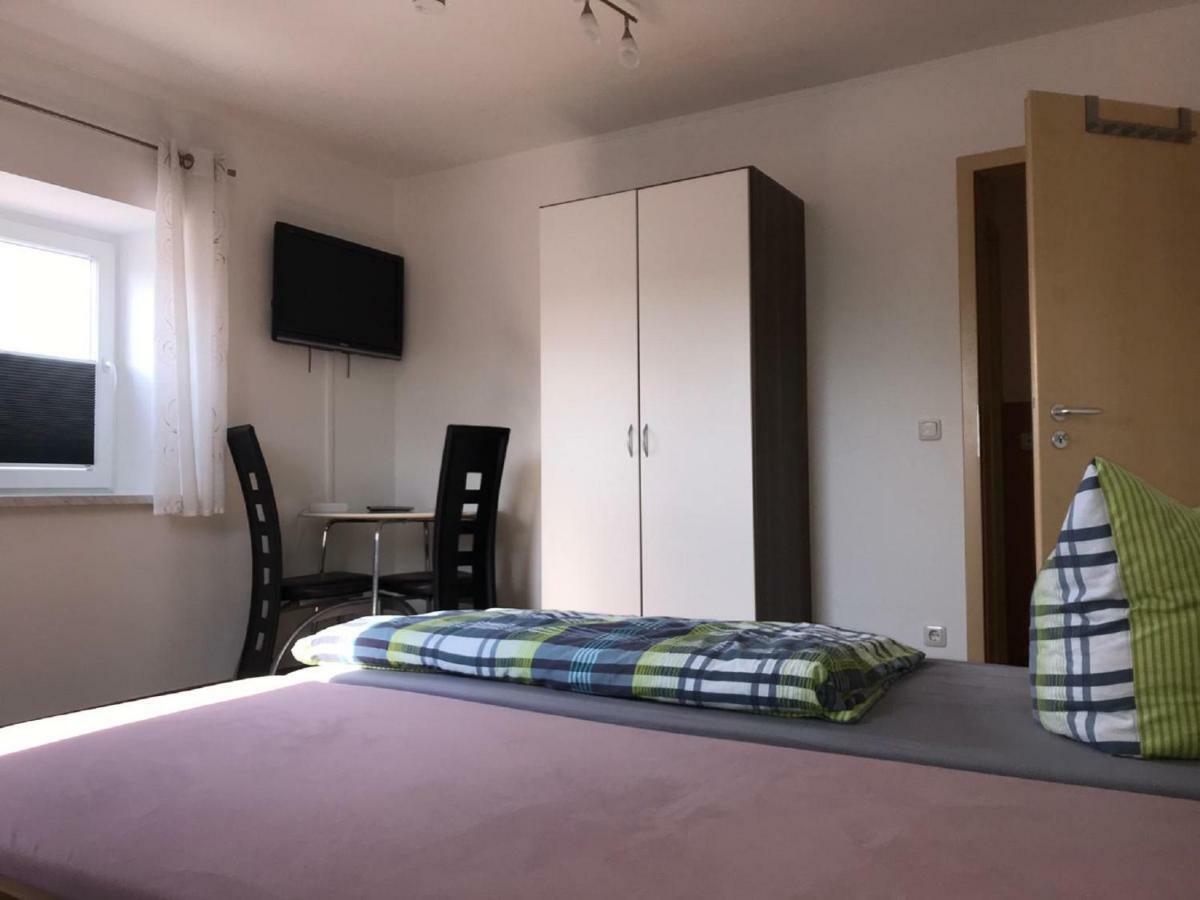 Ferienwohnung Asum Dasing Ngoại thất bức ảnh