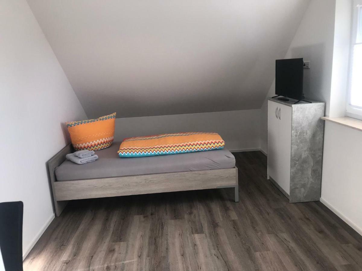Ferienwohnung Asum Dasing Ngoại thất bức ảnh